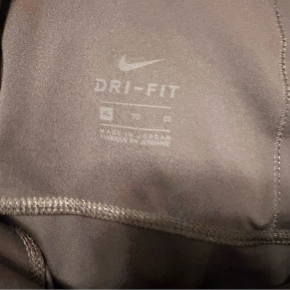 Nike Dri-Fit Women’’s Yoga Cargo Khaki 7/8 Leggings Size XL Olive Green - Picture 5 of 6